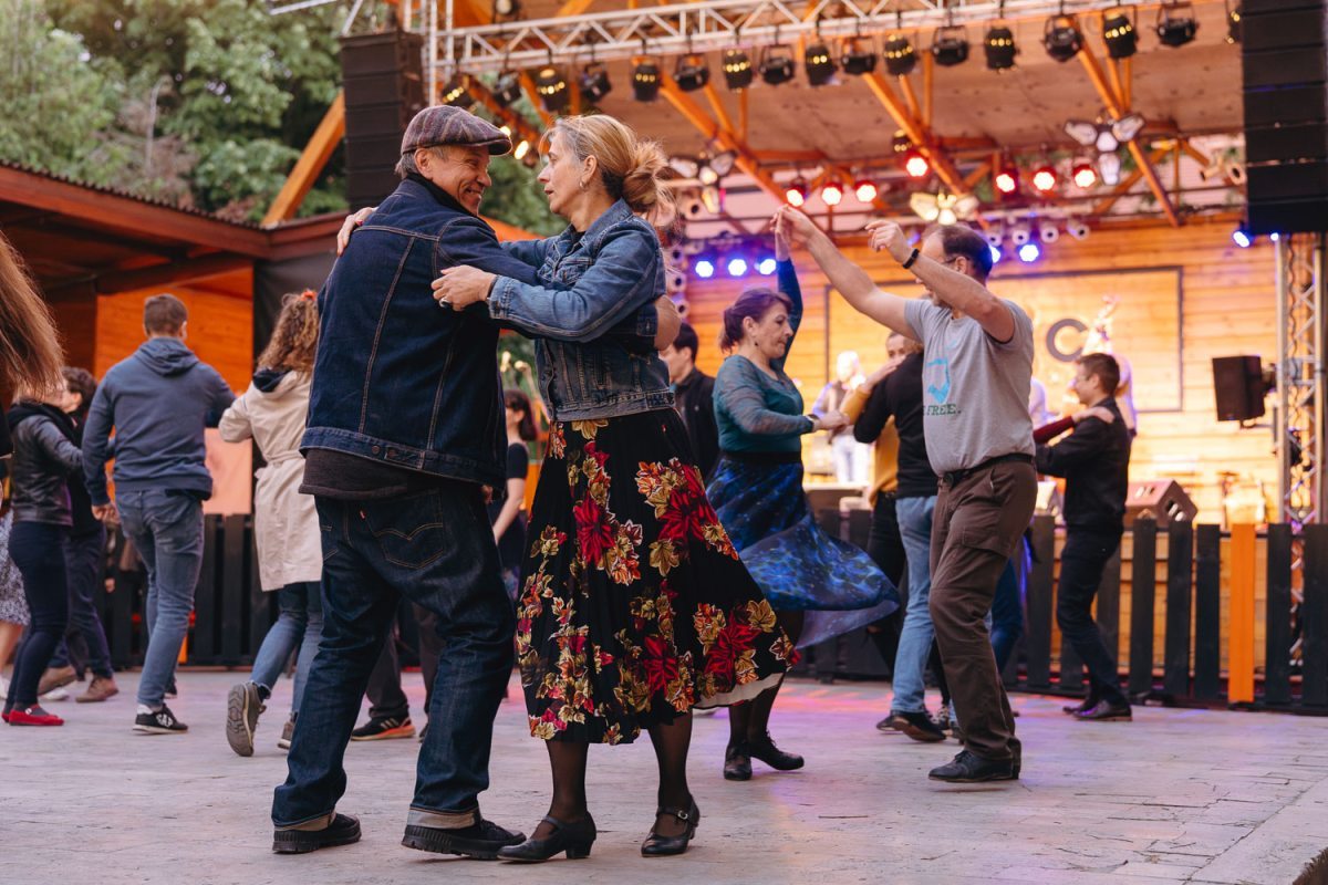thumb_209348_default_big.jpg